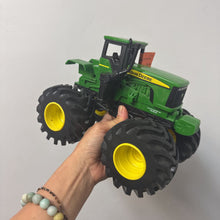 Charger l'image dans la galerie, IMPECC - MOYEN Tracteur fait SONS et BOUGE
