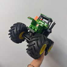 Charger l'image dans la galerie, IMPECC - MOYEN Tracteur fait SONS et BOUGE
