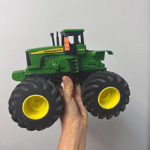 Charger l'image dans la galerie, IMPECC - MOYEN Tracteur fait SONS et BOUGE
