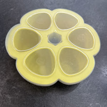Charger l'image dans la galerie, Recipient multiportion pour congelation d aliments en siliconne
