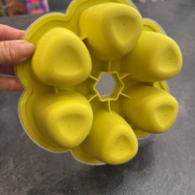 Charger l'image dans la galerie, Recipient multiportion pour congelation d aliments en siliconne
