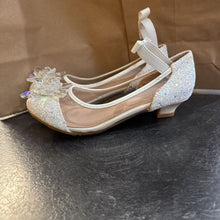 Charger l'image dans la galerie, Chaussures CHIC JR - 1.5

