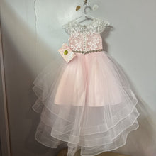 Charger l'image dans la galerie, COMME NEUF Collection DESIGNER - Robe + acces extention manches CHIC 8 ans
