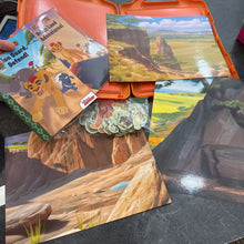 Charger l'image dans la galerie, COMME NEUF Disney -The lion guard defend -livre et casse tete magnetique
