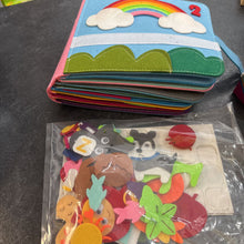 Charger l'image dans la galerie, jouet activites texture en tissus- pour apprendre
