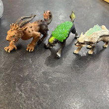 Charger l'image dans la galerie, Lot de 3 Figurines creatures mythiques
