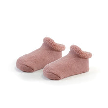 Charger l'image dans la galerie, 2 paires de chaussettes COEURS 3-6 mois
