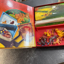 Charger l'image dans la galerie, COMPLET livre avec 10 figurines + tapis de jeu ROI LION
