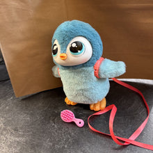 Charger l'image dans la galerie, Jouet INTERACTIF - Little Live Pets PINGOUIN - avec corde + 1 acces
