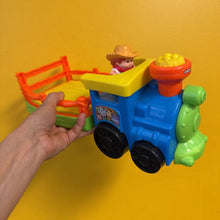 Charger l'image dans la galerie, Train de ferme avec 1 figurine fait bruit
