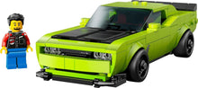 Charger l'image dans la galerie, La voiture sport Dodge Challenger SRT Hellcat - 77237
