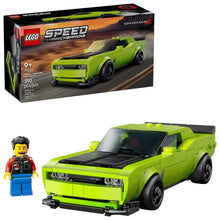 Charger l'image dans la galerie, La voiture sport Dodge Challenger SRT Hellcat - 77237
