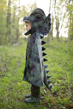 Charger l'image dans la galerie, DEGUISEMENT 1 pc Cape Grandasaurus Dilophosaurus Cape with Claws - 4-6 ans
