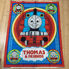 Charger l'image dans la galerie, KIT DE FETE - Nape en tissus avec 4 sacs -THOMAS AND FRIENDS

