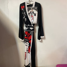 Charger l'image dans la galerie, DEGUISEMENT 4 mcs KIMONO GEISHA + cinture + 2 baguettes - 12-14 ans
