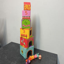 Charger l'image dans la galerie, Lot de 6 cubes en CARTON a empiler + 6 animaux
