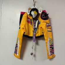 Charger l'image dans la galerie, DEGUISEMENT 6 pcs KPOP short + haut + vets + 3 access +/-8-10 ans
