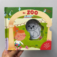 Charger l'image dans la galerie, Livre a decouverte Au Zoo
